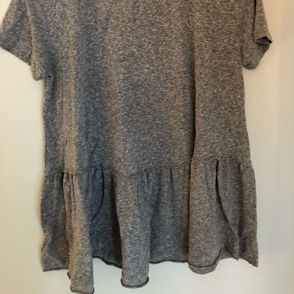 Peplum style grey shirt - Picture 3 of 3